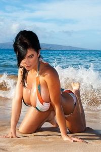 Denise Busty Beach Babe